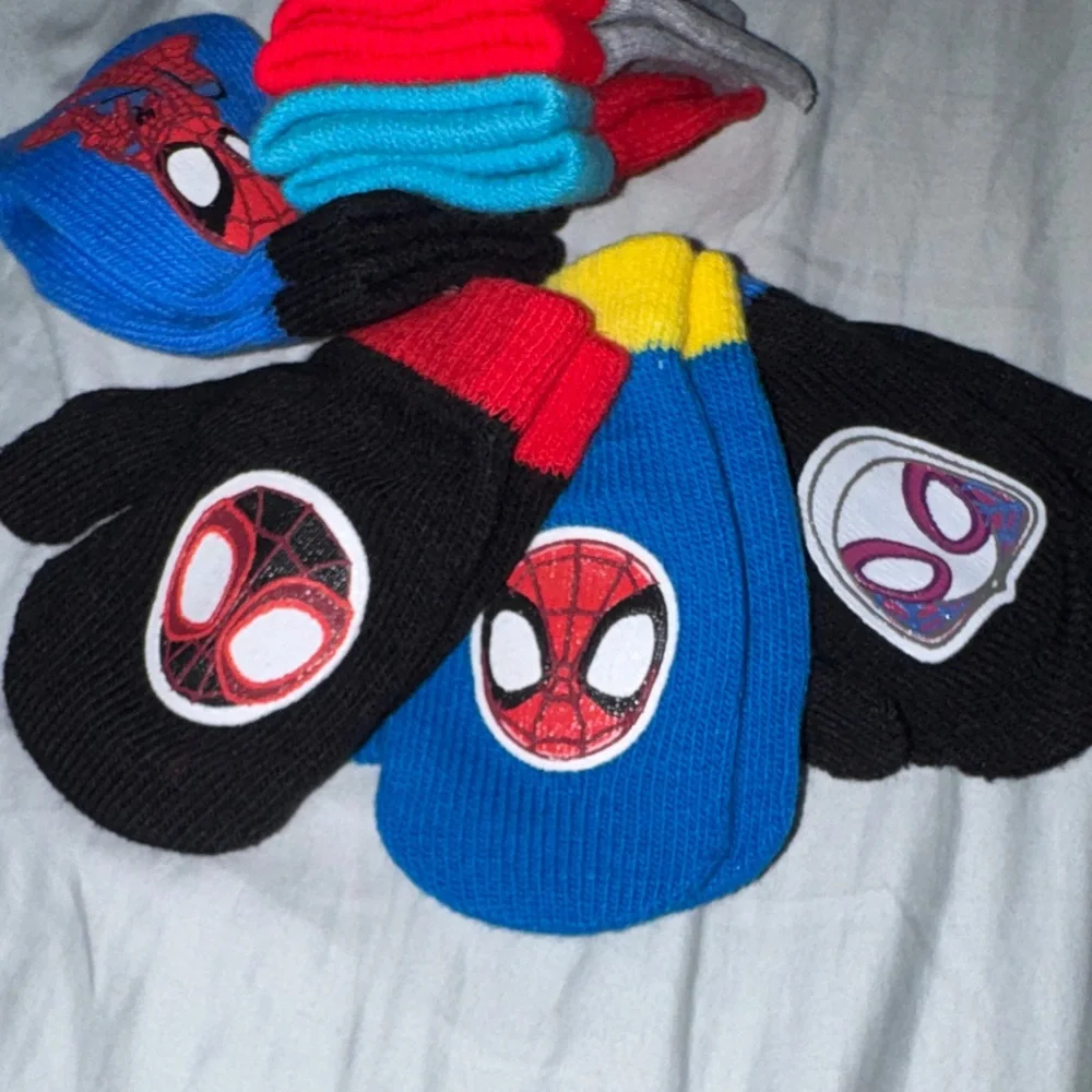 6 Pack Spiderman Boys Winter Gloves